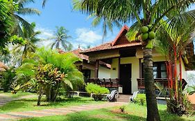 Maadathil Cottages & Beach Resort